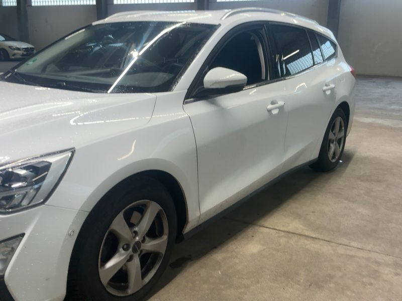 Ford Focus 2.0 TDCi EcoBlue Titanium 2019 – снимка 2