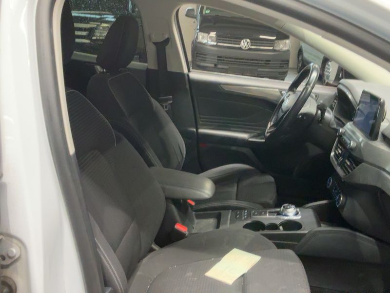 Ford Focus 2.0 TDCi EcoBlue Titanium 2019 – снимка 17