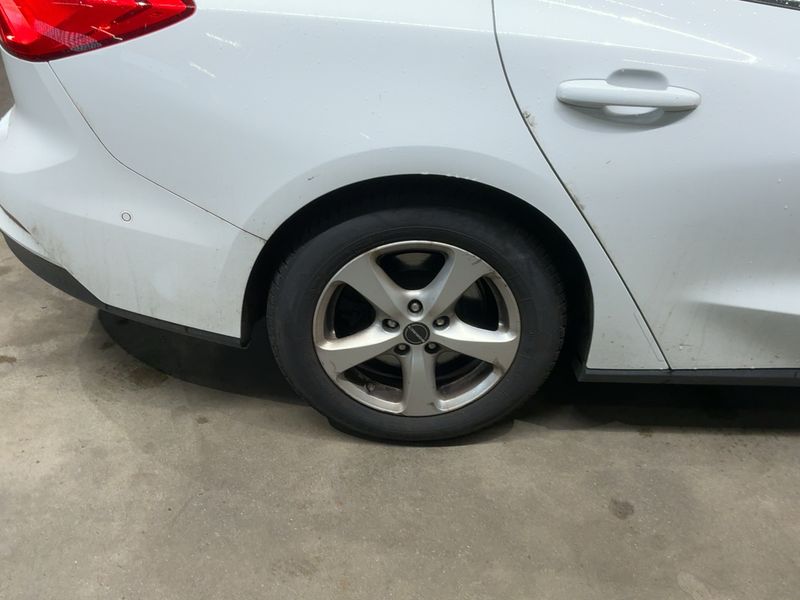 Ford Focus 2.0 TDCi EcoBlue Titanium 2019 – снимка 9