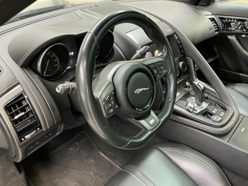 Jaguar F-TYPE 5.0 V8 R AWD 2015 – снимка 22