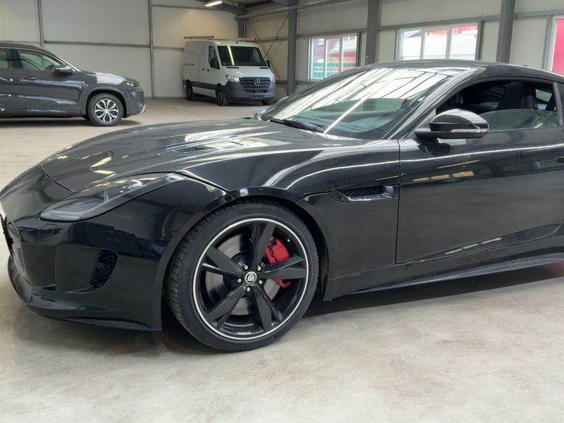 Jaguar F-TYPE 5.0 V8 R AWD 2015 – снимка 2