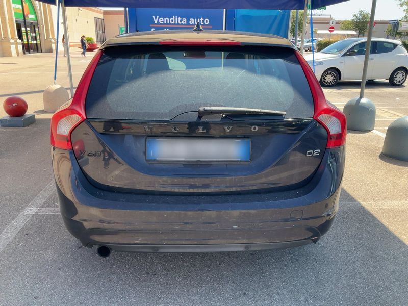 Volvo V60 2.0 D2 Kinetic 2015 – снимка 7