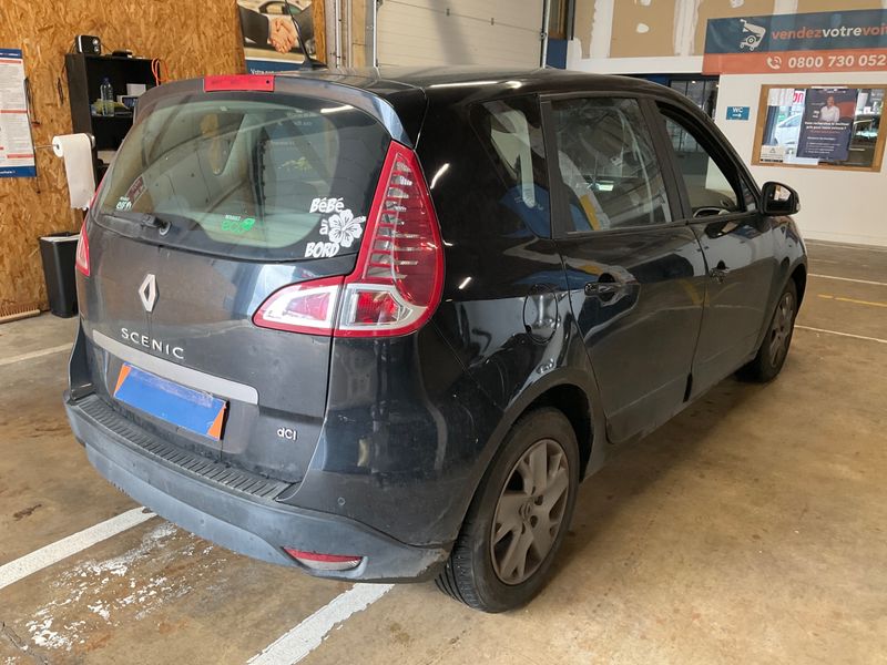 Renault Scenic 1.5 dCi Business 2011 – снимка 2