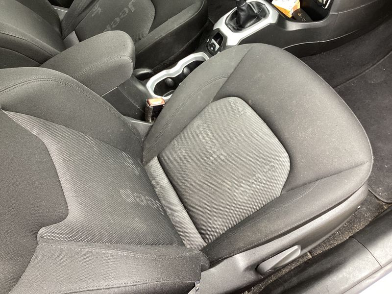 Jeep Renegade 1.6 M-Jet Longitude FWD 2015 – снимка 27
