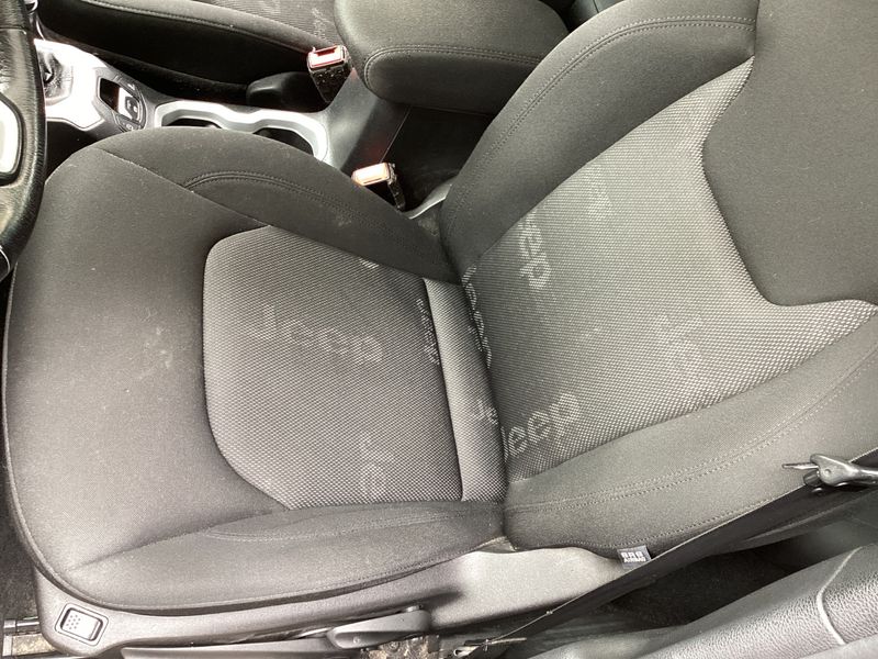 Jeep Renegade 1.6 M-Jet Longitude FWD 2015 – снимка 36