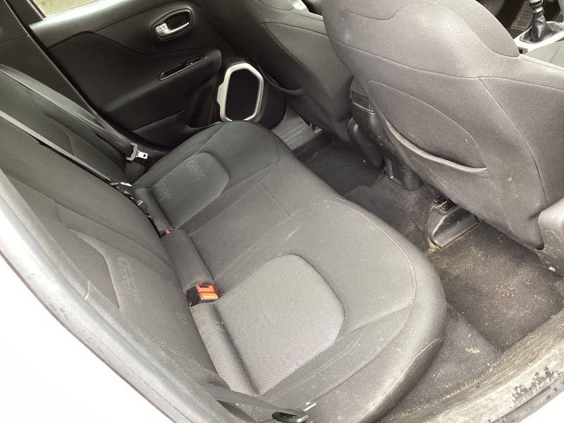 Jeep Renegade 1.6 M-Jet Longitude FWD 2015 – снимка 32