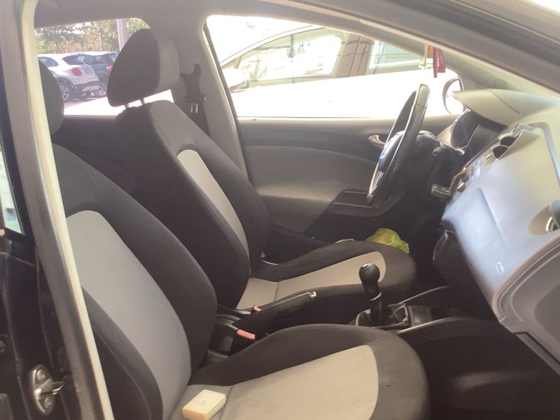 Seat Ibiza 1.6 TDI Style 2012 – снимка 16