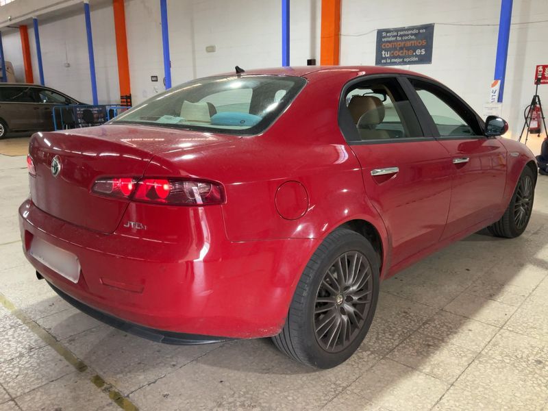 Alfa Romeo Alfa 159 2.0 JTDM Sport Plus 2012 – снимка 8