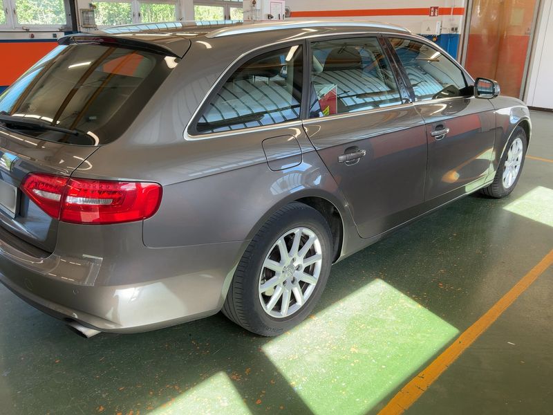 Audi A4 1.8 TFSI Attraction 2013 – снимка 8