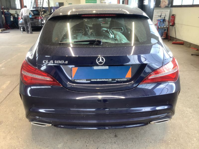 Mercedes-Benz CLA-Klasse CLA 180 d Shooting Brake AMG Line 2017 – снимка 7