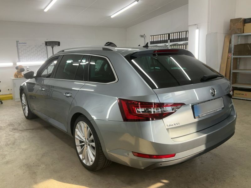 Skoda Superb 2.0 TDI Premium Edition 4x4 2019 – снимка 6