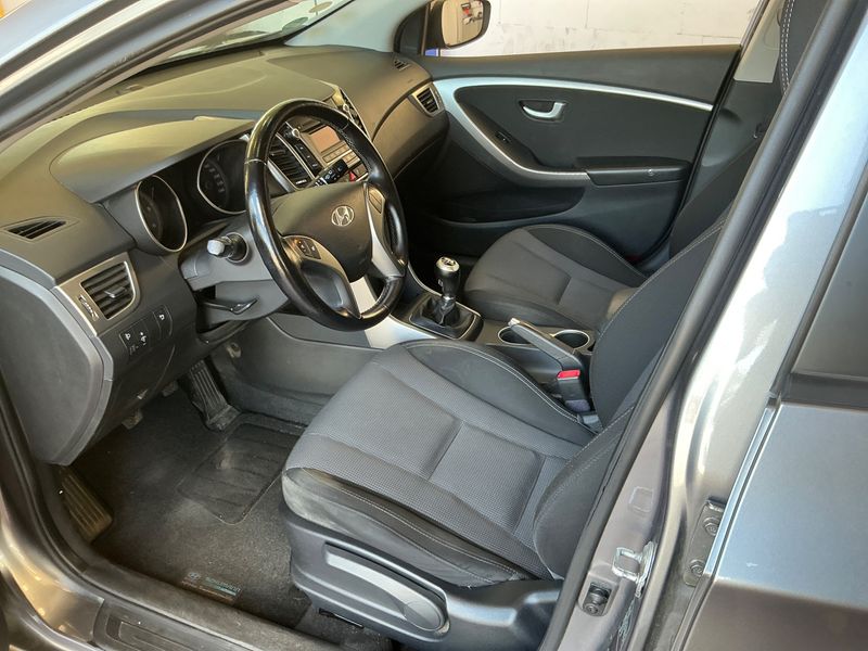 Hyundai i30 1.6 CRDi Trend 2013 – снимка 3