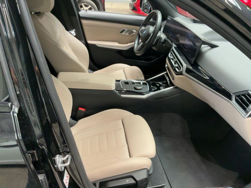 BMW 3er 330e xDrive M Sport 2022 – снимка 16