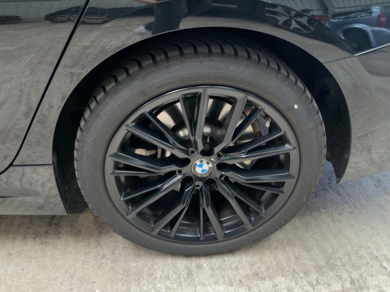 BMW 3er 330e xDrive M Sport 2022 – снимка 5