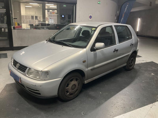Volkswagen Polo 1.4 1999 – снимка 1