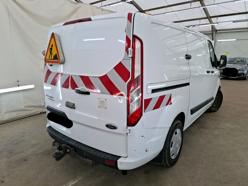 Ford Tourneo Custom 2.0 TDCi L1 Trend Business 2019 – снимка 5