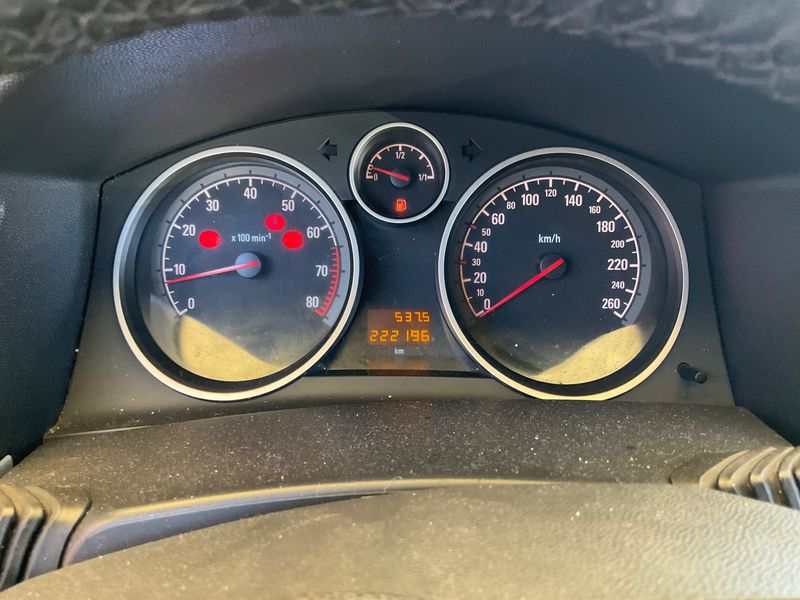 Opel Astra 1.6 Enjoy 2006 – снимка 4