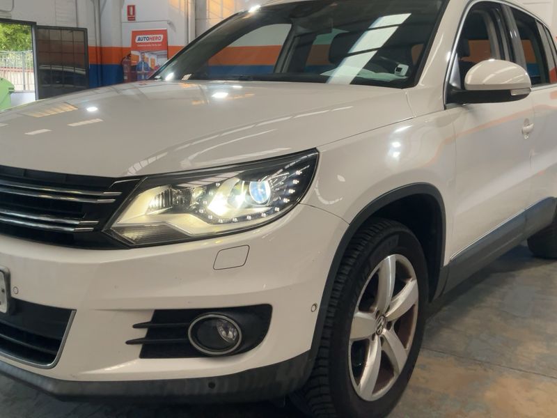 Volkswagen Tiguan 2.0 TDI Sport 4Motion BlueMotion Tech 2013 – снимка 2