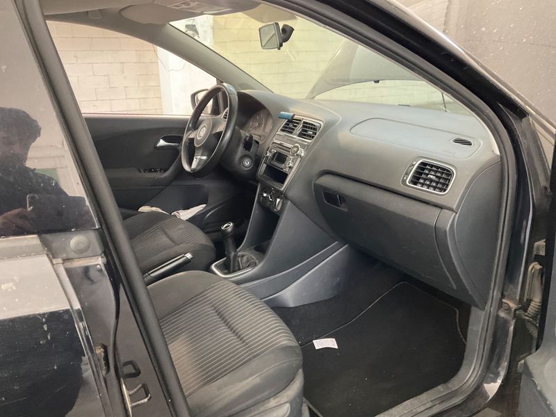 Volkswagen Polo 1.6 TDI Highline 2013 – снимка 3