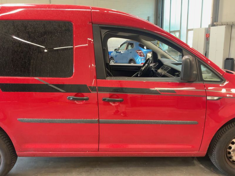 Volkswagen Caddy 2.0 TDI Kombi BlueMotion Tech 2015 – снимка 10