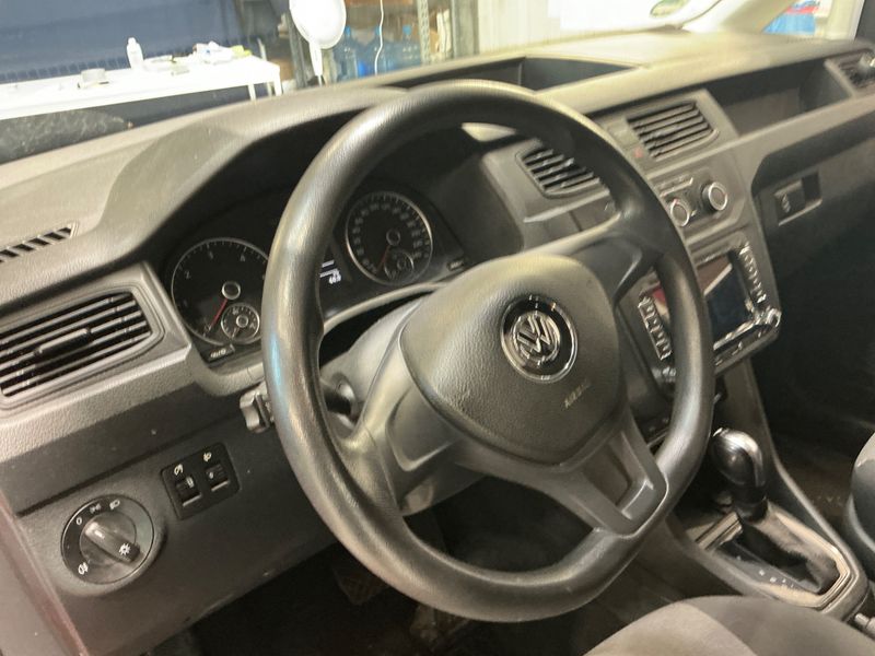 Volkswagen Caddy 2.0 TDI Kombi BlueMotion Tech 2015 – снимка 32