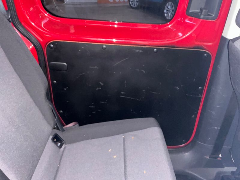 Volkswagen Caddy 2.0 TDI Kombi BlueMotion Tech 2015 – снимка 35