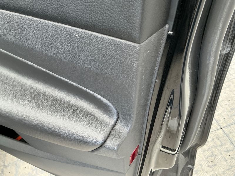 Ford Kuga 1.5 EcoBoost ST-Line 2016 – снимка 31