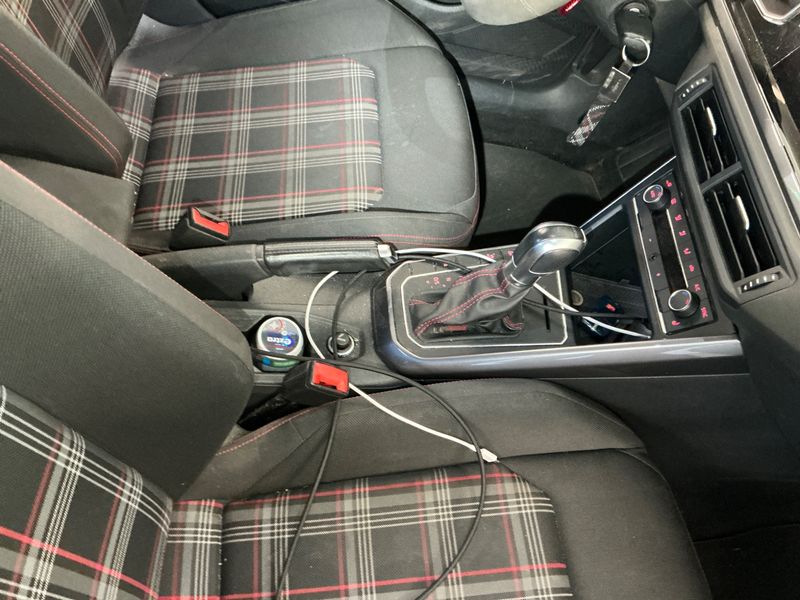 Volkswagen Polo 2.0 TSI GTI 2019 – снимка 32