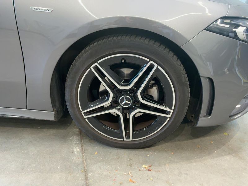 Mercedes-Benz A-Klasse A 200 Edition 2021 AMG Line 2022 – снимка 11