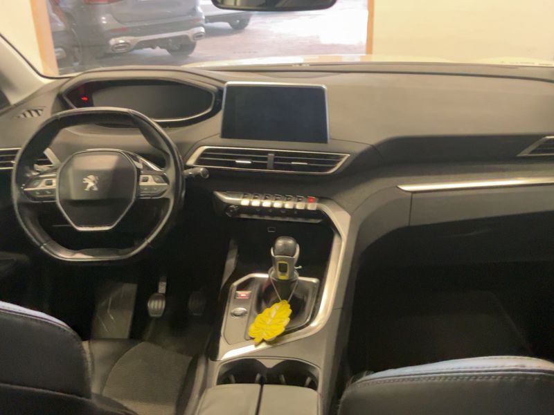 Peugeot 5008 1.6 Blue-HDi Allure 2018 – снимка 17