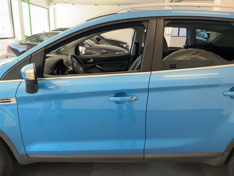 Ford Kuga 2.0 TDCi Titanium 2009 – снимка 4