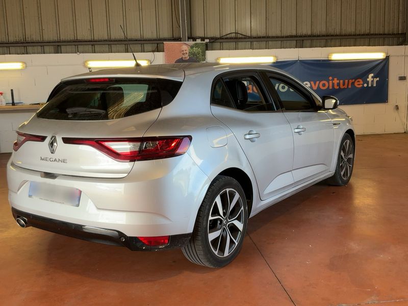 Renault Megane 1.5 dCi Energy BOSE-Edition 2017 – снимка 8