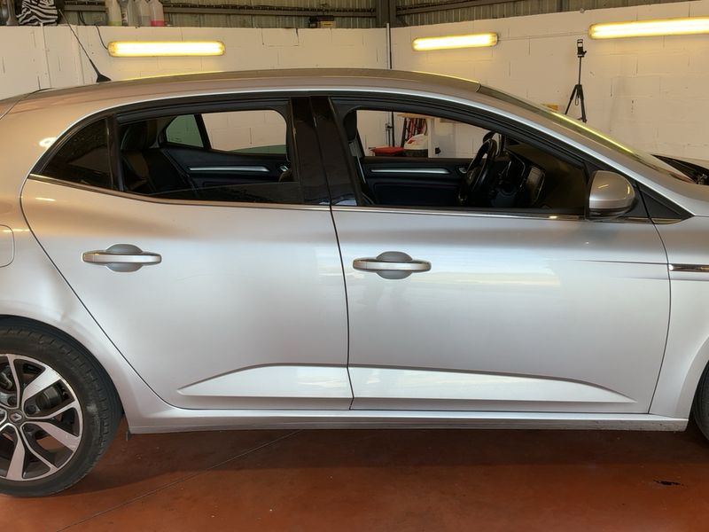 Renault Megane 1.5 dCi Energy BOSE-Edition 2017 – снимка 10