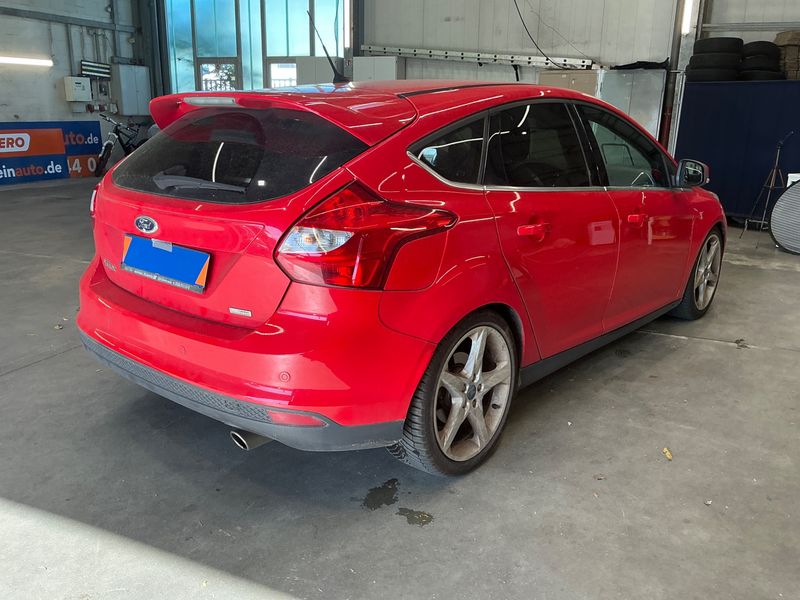 Ford Focus 1.6 EcoBoost Titanium 2012 – снимка 2