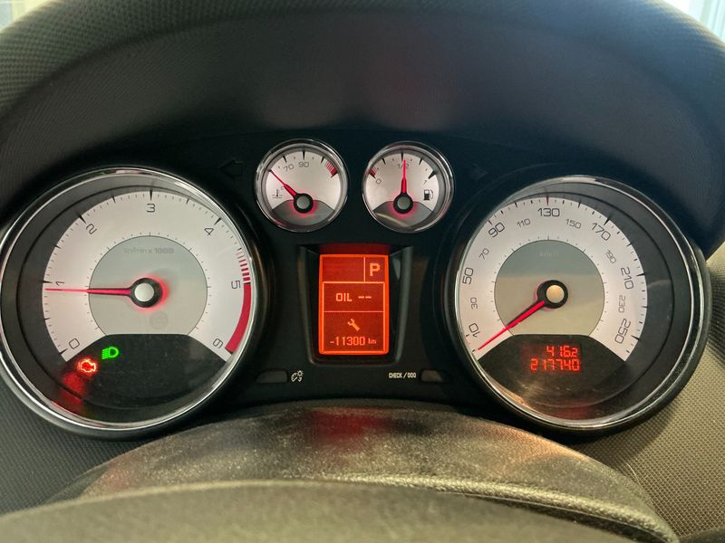 Peugeot 308 2.0 HDi Business-Line 2015 – снимка 4