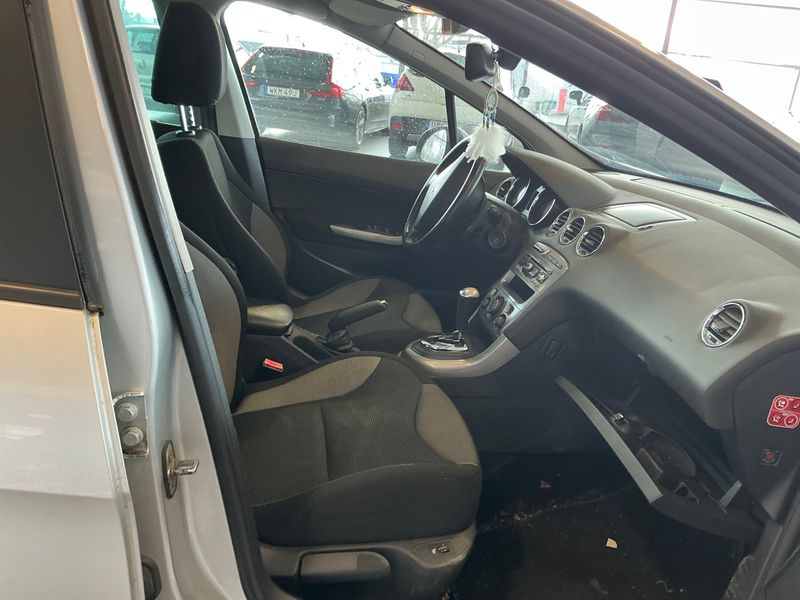 Peugeot 308 2.0 HDi Business-Line 2015 – снимка 3