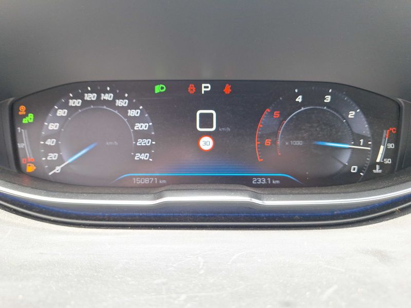 Peugeot 3008 1.5 Blue-HDi Allure Business 2018 – снимка 12