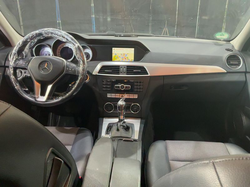 Mercedes-Benz C-Klasse C 180 CGI T BlueEfficiency Avantgarde 2013 – снимка 18