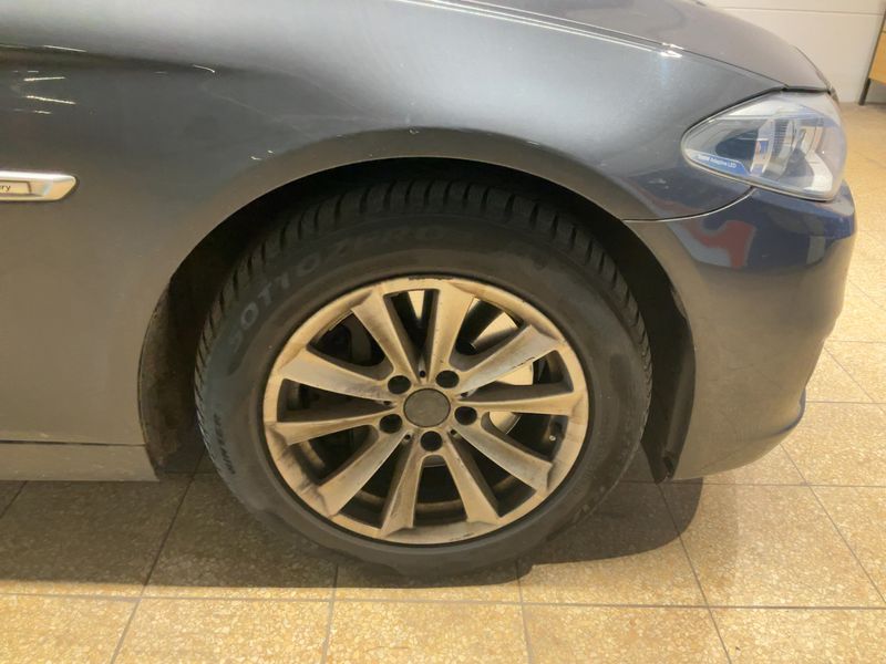 BMW 5er 530d xDrive 2017 – снимка 11
