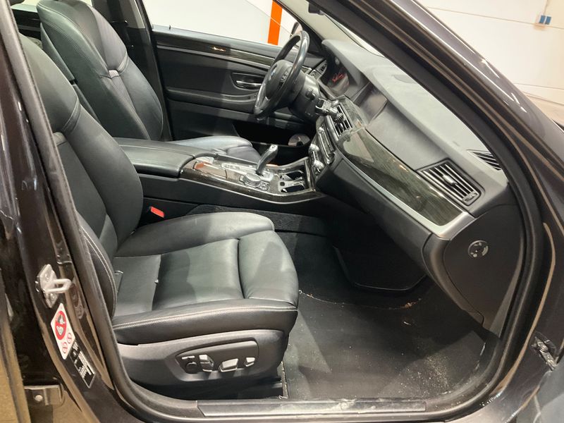 BMW 5er 530d xDrive 2017 – снимка 17