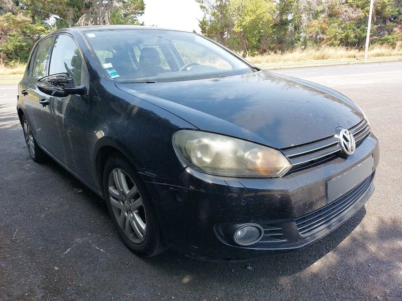 Volkswagen Golf VI 2.0 TDI Comfortline 2008 – снимка на щета