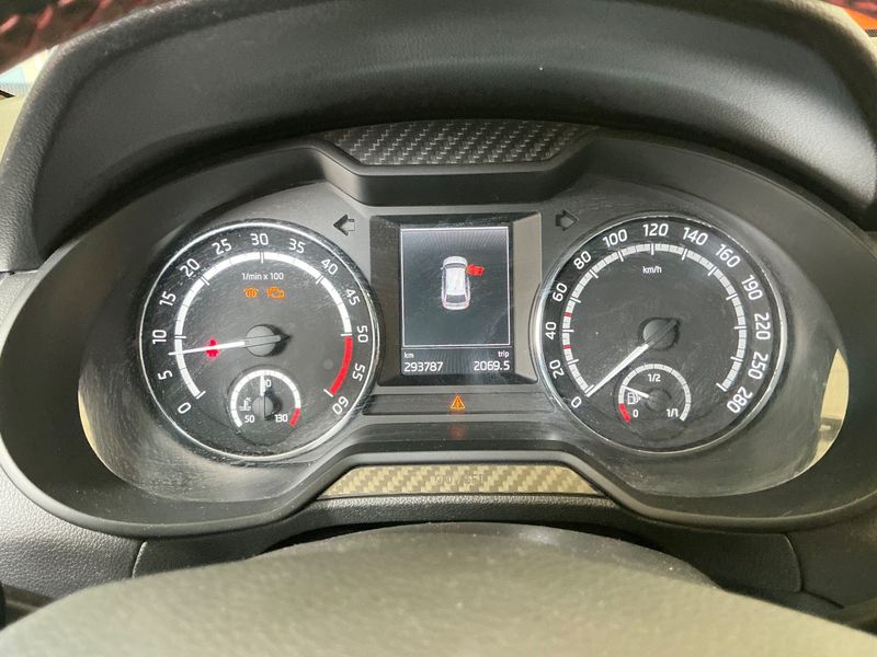 Skoda Octavia 2.0 TDI RS 2014 – снимка 13