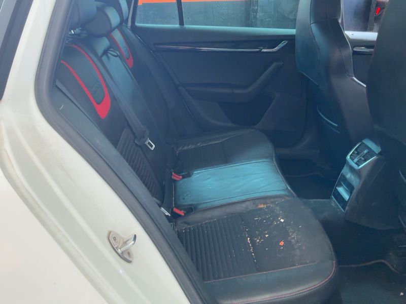 Skoda Octavia 2.0 TDI RS 2014 – снимка 14