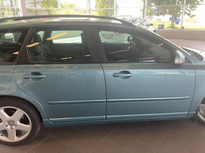 Volvo V50 2.4 Momentum 2009 – снимка 10