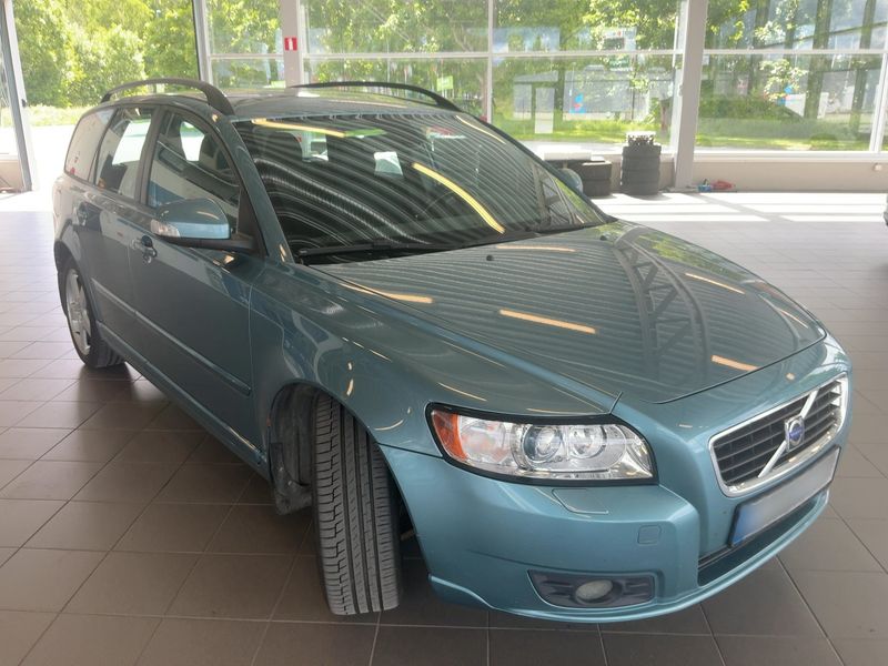 Volvo V50 2.4 Momentum 2009 – снимка 12