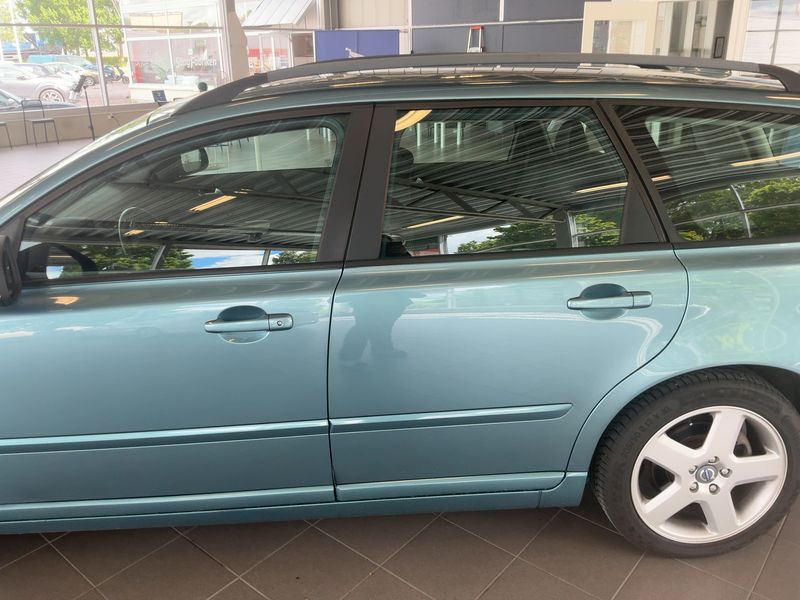 Volvo V50 2.4 Momentum 2009 – снимка 4