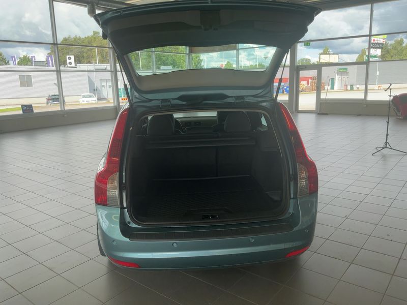 Volvo V50 2.4 Momentum 2009 – снимка 16