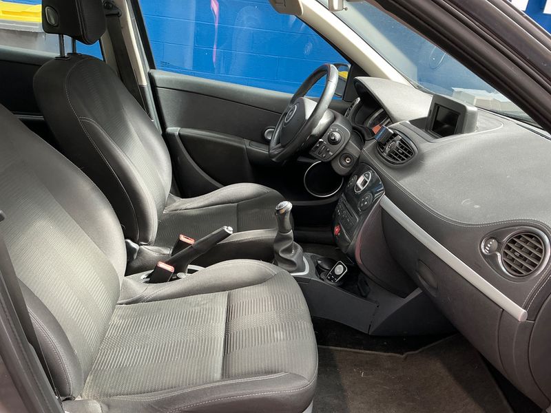 Renault Clio 1.5 dCi Authentique 2011 – снимка 3