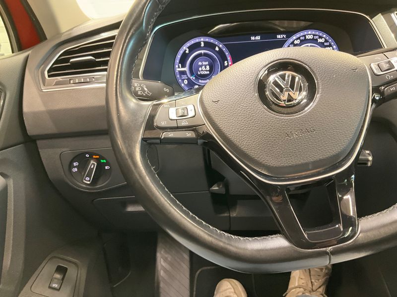 Volkswagen Tiguan 2.0 TDI Highline 4Motion BlueMotion Tech 2016 – снимка 27