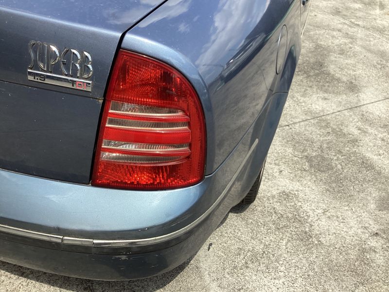 Skoda Superb 1.9 TDI Elegance 2005 – снимка на щета